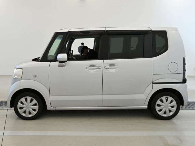 2012 Honda N-BOX+ 照片 4