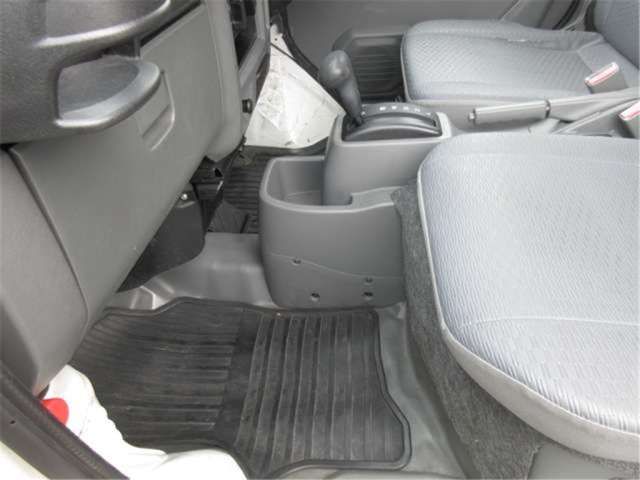 2013 Nissan NV100CLIPPER RIO — миниатюра 11