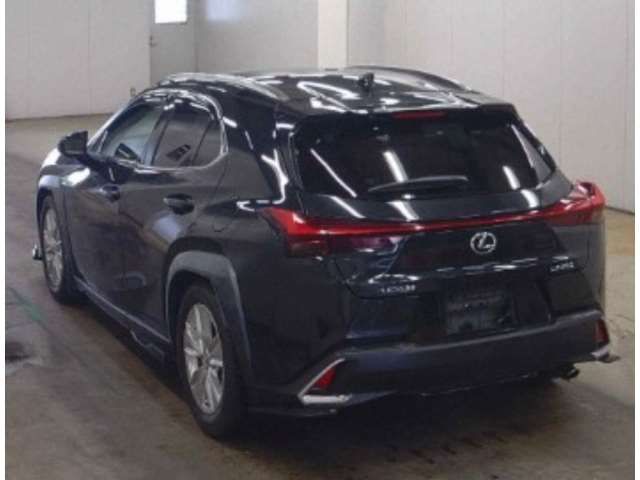 صورة 2 لـ 2018 Lexus UX