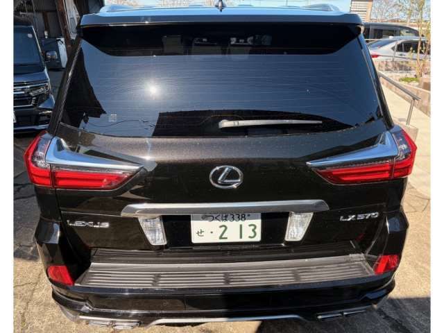 2016 Lexus LX — миниатюра 17