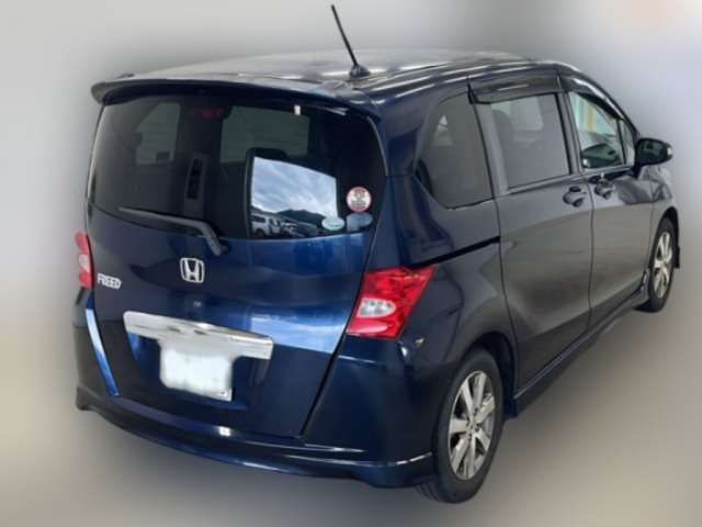2009 Honda FREED — фото 3