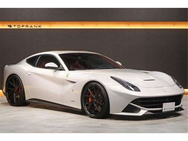 صورة مصغرة 13 لـ 2013 Ferrari F12 BERLINETTA