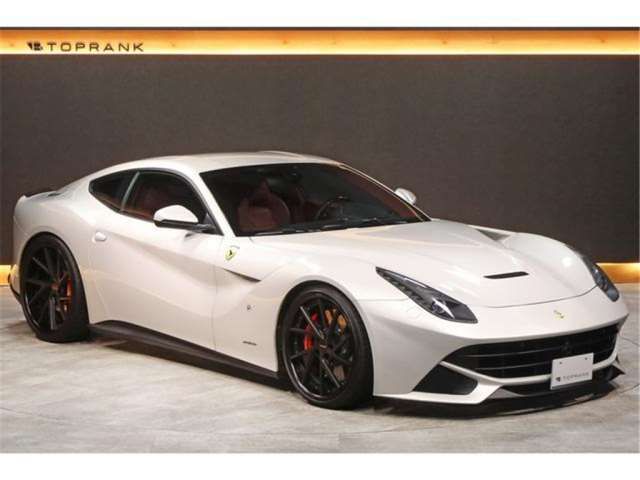 صورة مصغرة 23 لـ 2013 Ferrari F12 BERLINETTA
