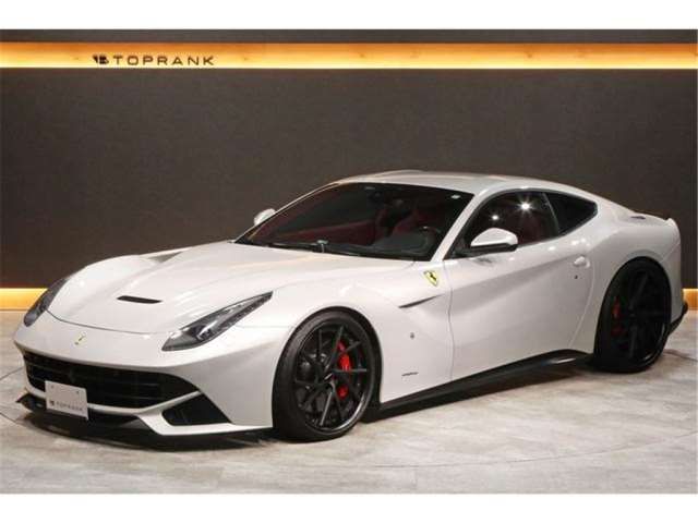 صورة مصغرة 25 لـ 2013 Ferrari F12 BERLINETTA