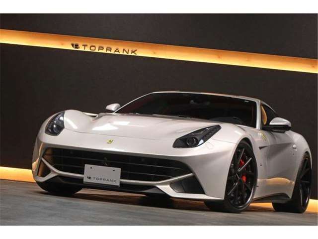 صورة مصغرة 32 لـ 2013 Ferrari F12 BERLINETTA