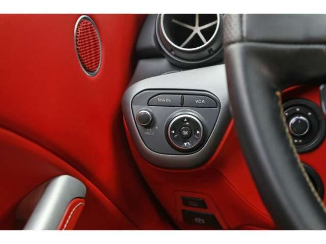 صورة مصغرة 49 لـ 2013 Ferrari F12 BERLINETTA