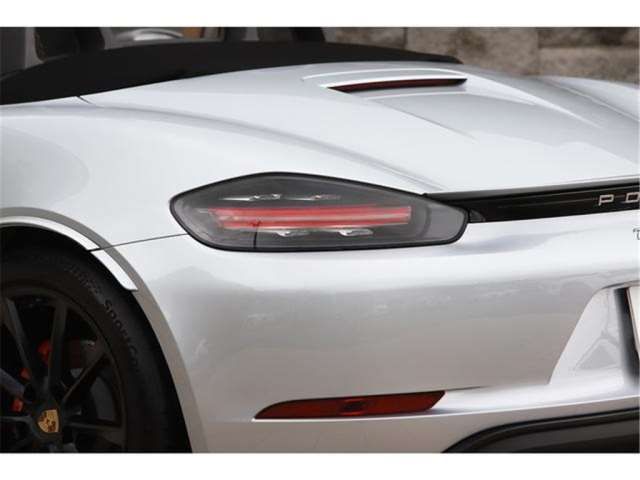 صورة مصغرة 30 لـ 2016 Porsche 718 BOXSTER