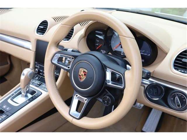 صورة مصغرة 32 لـ 2016 Porsche 718 BOXSTER
