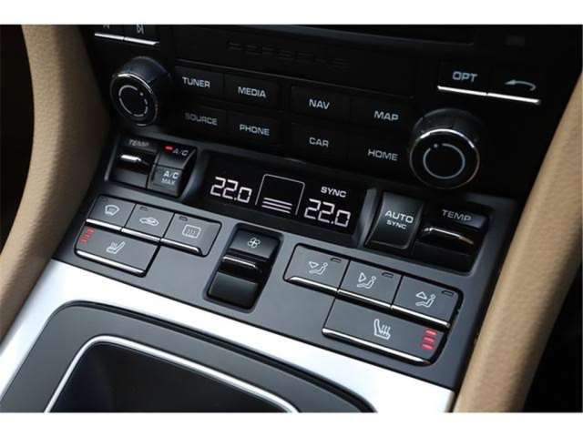 صورة مصغرة 43 لـ 2016 Porsche 718 BOXSTER