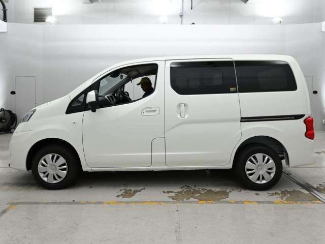 2026 Nissan NV200VANETTE WAGON 照片 4