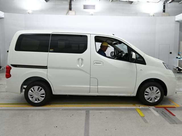 2026 Nissan NV200VANETTE WAGON 照片 3