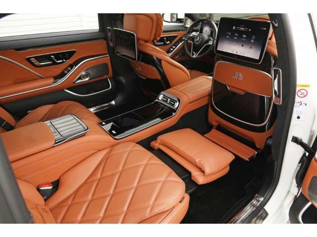 2024 Mercedes-BENZ MAYBACH 缩略图 18