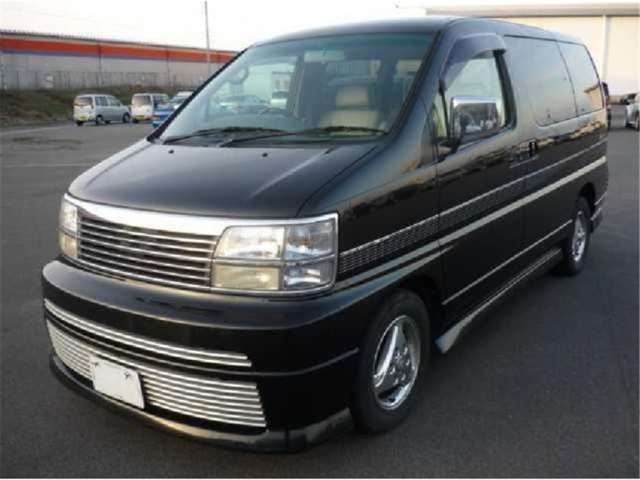 1999 Nissan ELGRAND — фото 1