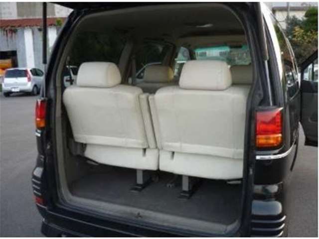 1999 Nissan ELGRAND — фото 5