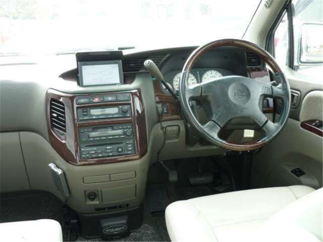 1999 Nissan ELGRAND — фото 9