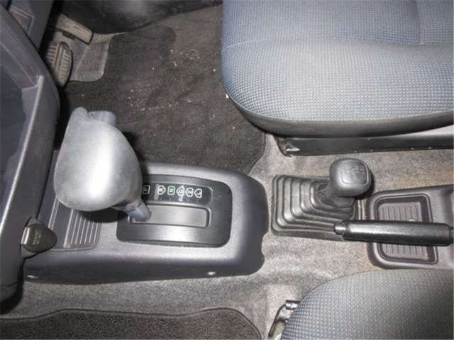 صورة مصغرة 11 لـ 2008 Nissan KICKS
