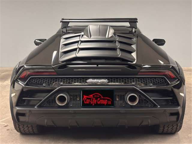 صورة 2 لـ 2024 Lamborghini HURACAN STERRATO