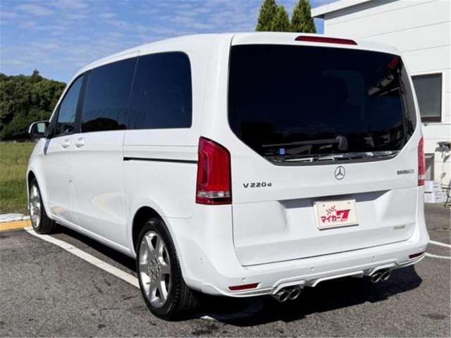 صورة 7 لـ 2016 Mercedes-BENZ V-CLASS