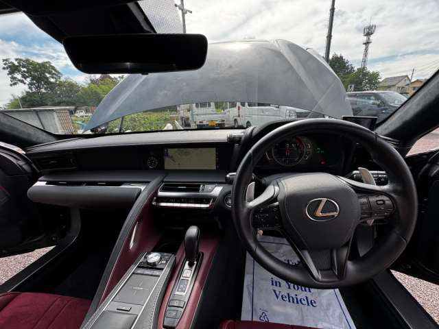 2018 Lexus LC — миниатюра 24