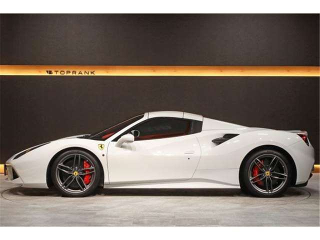 2016 Ferrari 488 SPIDER — миниатюра 19