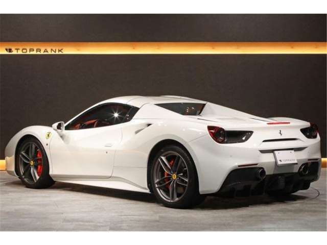 2016 Ferrari 488 SPIDER — миниатюра 18