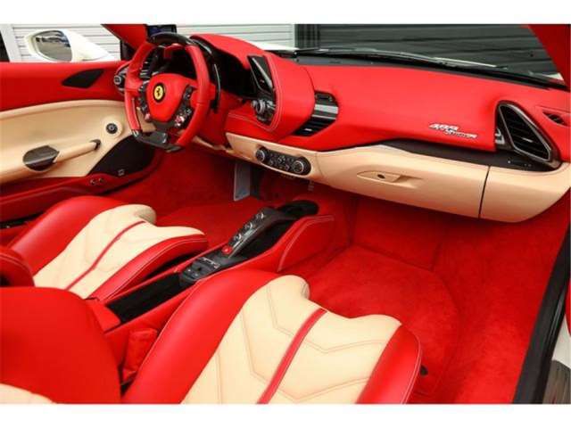 2016 Ferrari 488 SPIDER — фото 8