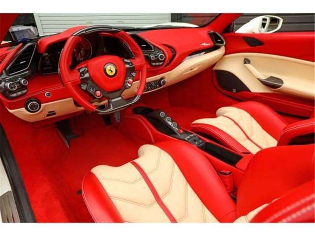 2016 Ferrari 488 SPIDER — фото 7