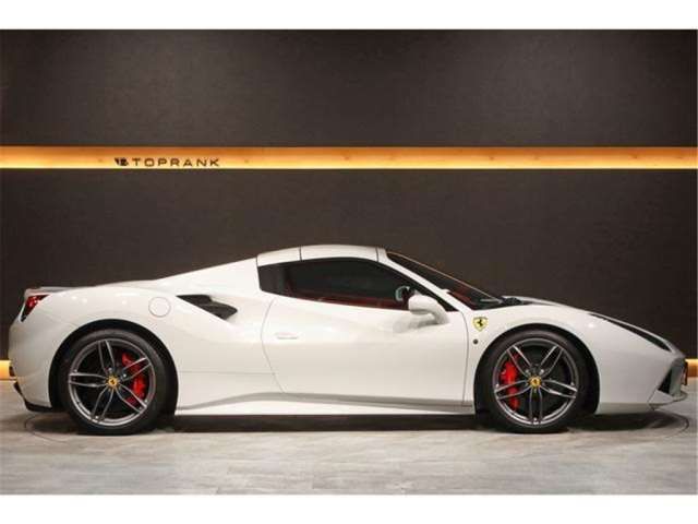 2016 Ferrari 488 SPIDER — фото 3