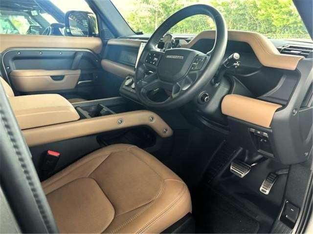2025 LAND Rover DEFENDER — миниатюра 38