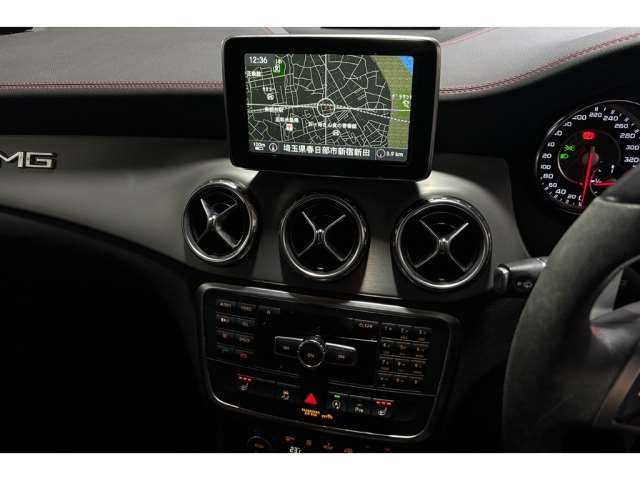 صورة 7 لـ 2015 Mercedes-BENZ GLA-CLASS AMG