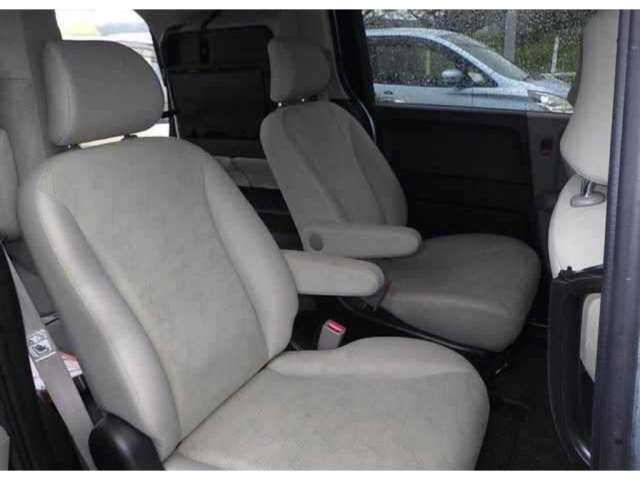 صورة 8 لـ 2008 Honda FREED