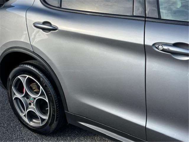 2019 ALFA Romeo STELVIO 缩略图 11