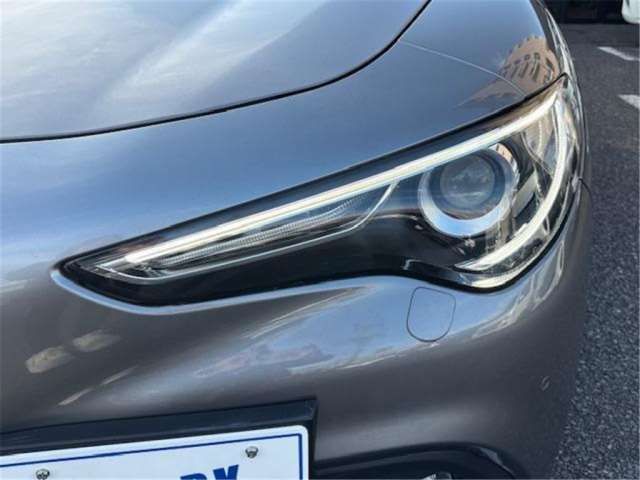 2019 ALFA Romeo STELVIO 缩略图 26