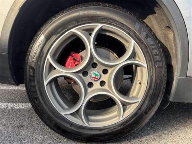 2019 ALFA Romeo STELVIO 缩略图 37