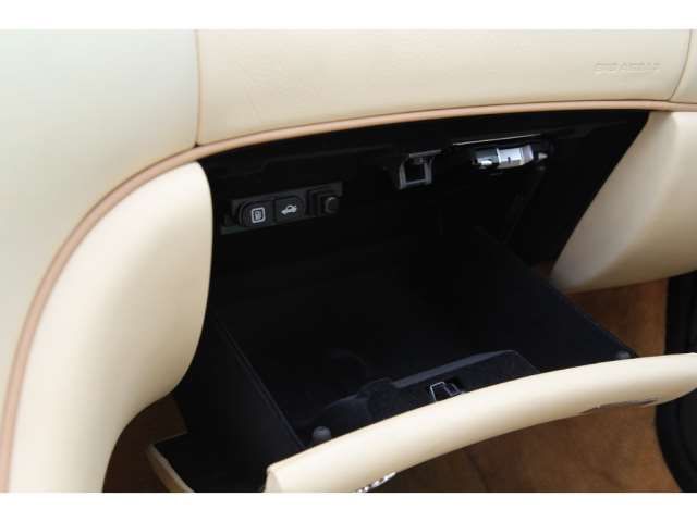 صورة مصغرة 43 لـ 2001 Maserati 3200GT