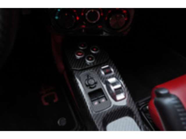 2015 ALFA Romeo 4C SPIDER 缩略图 11