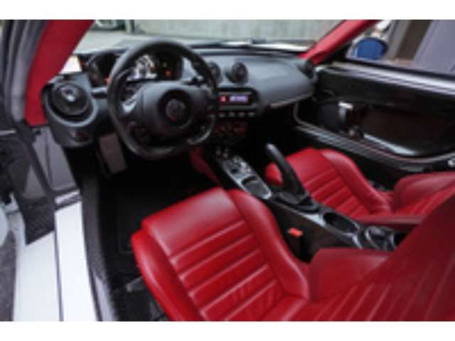 2015 ALFA Romeo 4C SPIDER 照片 6