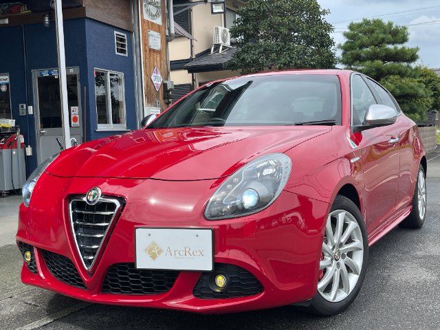 2012 ALFA Romeo GIULIETTA photo 1