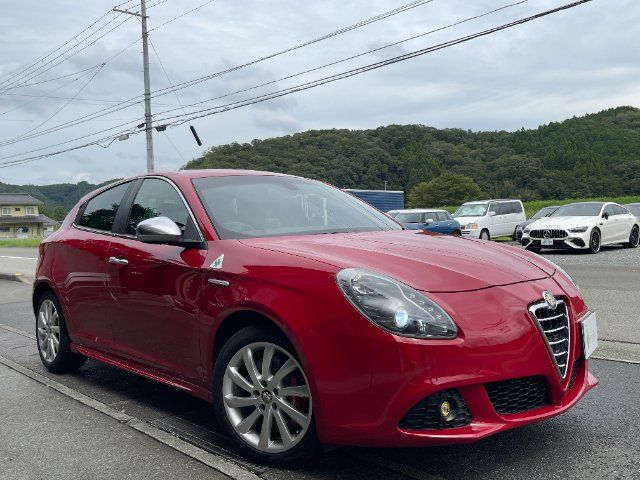 صورة مصغرة 11 لـ 2012 ALFA Romeo GIULIETTA