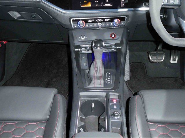 2020 AUDI RS Q3 — миниатюра 12