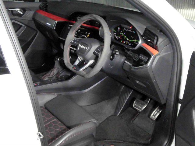 2020 AUDI RS Q3 — миниатюра 15