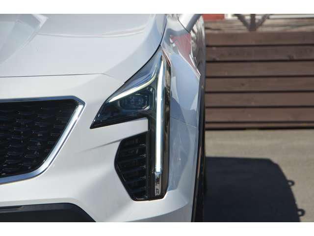 صورة مصغرة 3 لـ 2023 Cadillac XT4