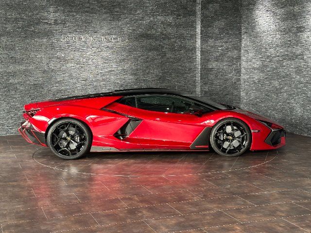 2024 Lamborghini REVUELTO — фото 5