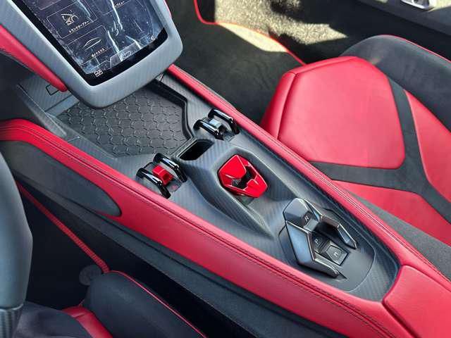 صورة مصغرة 13 لـ 2024 Lamborghini REVUELTO