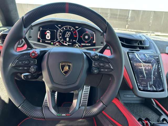 صورة مصغرة 14 لـ 2024 Lamborghini REVUELTO