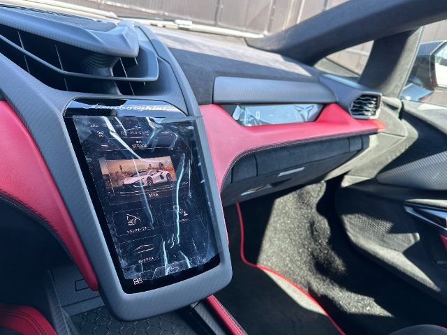 صورة مصغرة 20 لـ 2024 Lamborghini REVUELTO