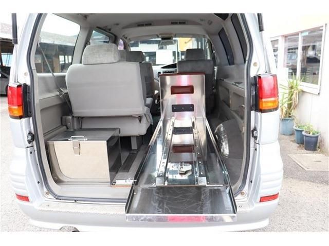 صورة مصغرة 12 لـ 1999 Nissan ELGRAND