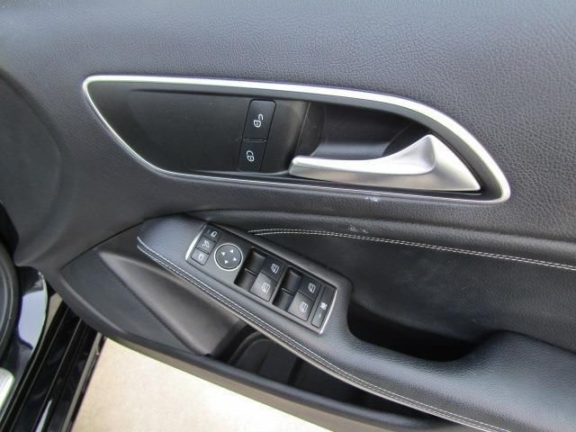 2013 Mercedes-BENZ A-CLASS 缩略图 11