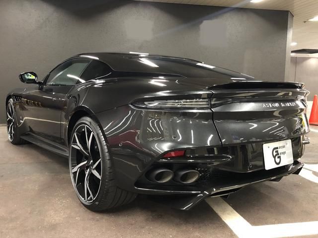 2021 Aston Martin DBS SUPERLEGGERA — миниатюра 2