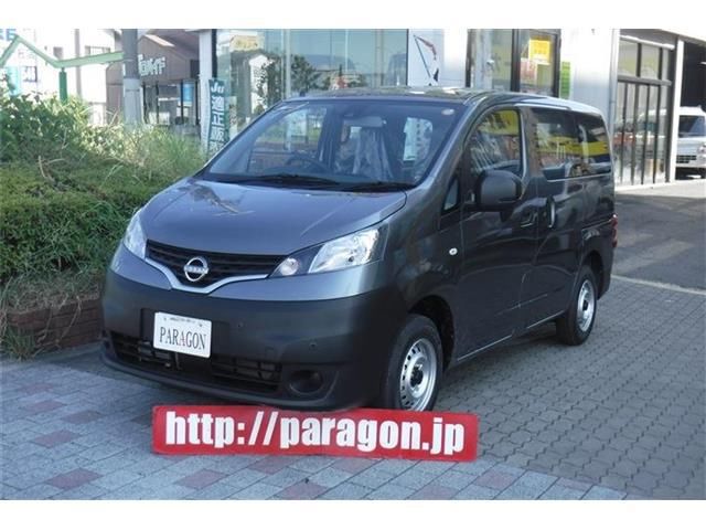 2025 Nissan NV200VANETTE WAGON 照片 1